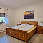 Haus Mit Seeblick Apartman *