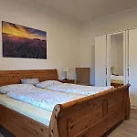 Haus Mit Seeblick