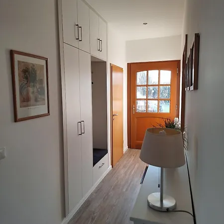 Haus Mit Seeblick